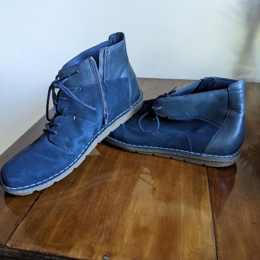 Clarks Tamitha Key Lace-up/Zip Suede/Leather Ankle Boots Womens